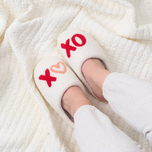 Fuzzy Slippers - XOXO - S/M