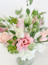 Load image into Gallery viewer, Blush Romance Valentine&#39;s Day Signature Arrangement
